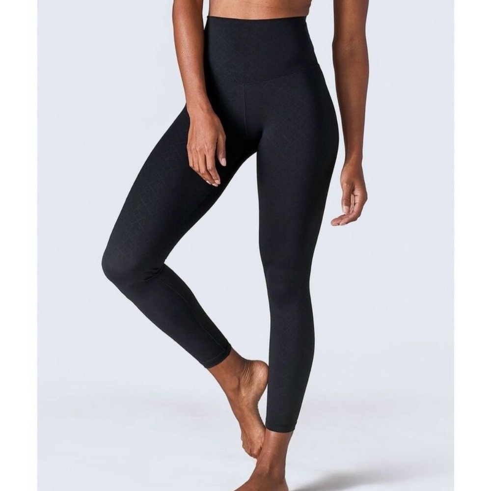 SHEFIT Black‎ Embossed Boss Legging Active High Rise Workout Gym Size 2XL/18
